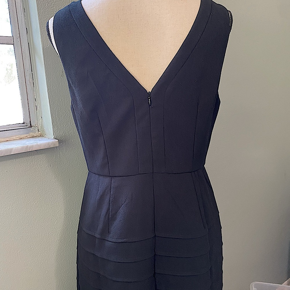 💻 ✨3for$15✨ LOFT outlet Little Black Dress, Midi size 8 - Picture 7 of 10